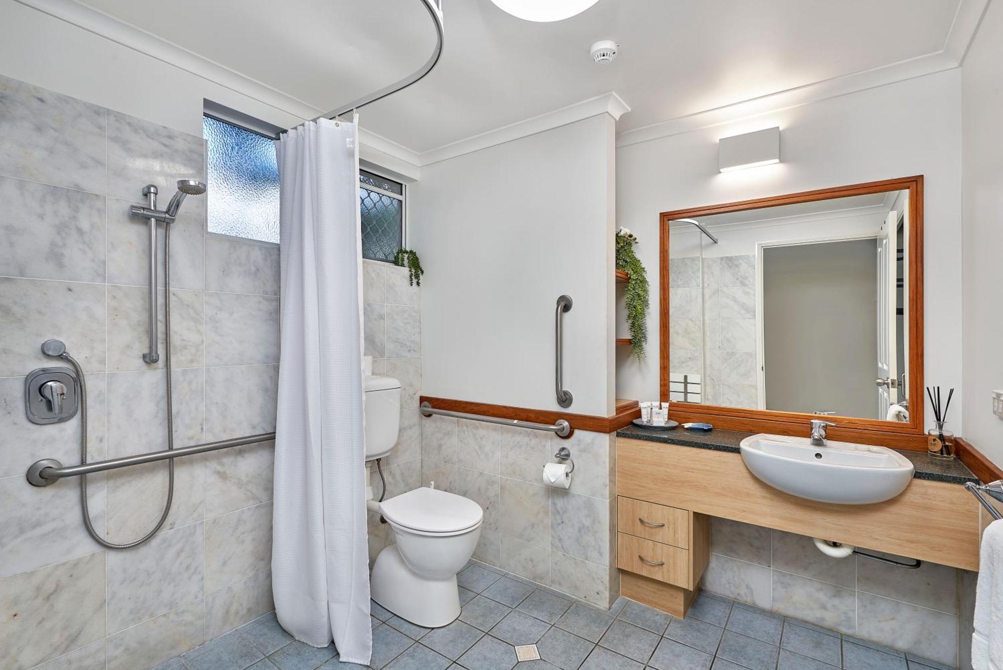 Alassio Apartments With Direct Pool Access Palm Cove Zimmer foto