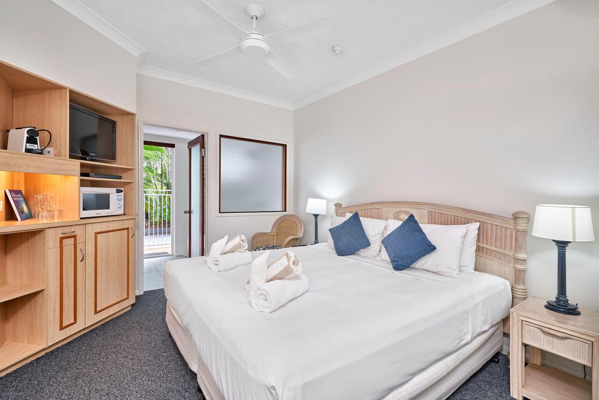 Alassio Apartments With Direct Pool Access Palm Cove Zimmer foto